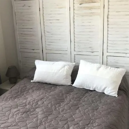 Exquisite Holiday In Roquebrune-sur-argens With Pool Vakantiehuis